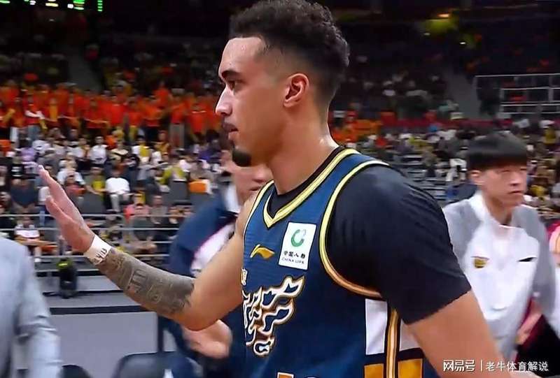  广东33分大胜吉林背后：杜润旺爆发与外援策略的深层逻辑 体育新闻