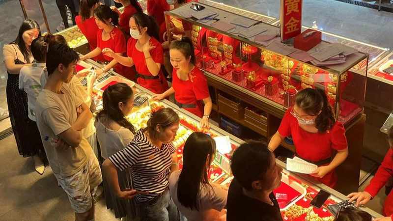  【技术深扒】理想i8碰撞测试背后的安全验证逻辑与行业标准全解析 汽车科技