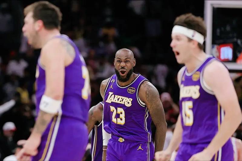  【深度复盘】詹姆斯单核带队全记录：41岁老汉的极限挑战 体育新闻