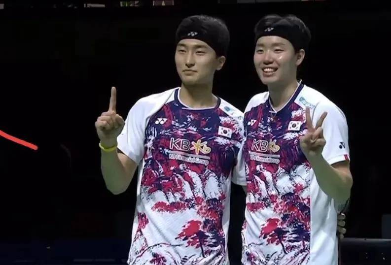  技术解码2026亚锦赛：国羽女双统治力背后的战术逻辑与隐忧 体育新闻