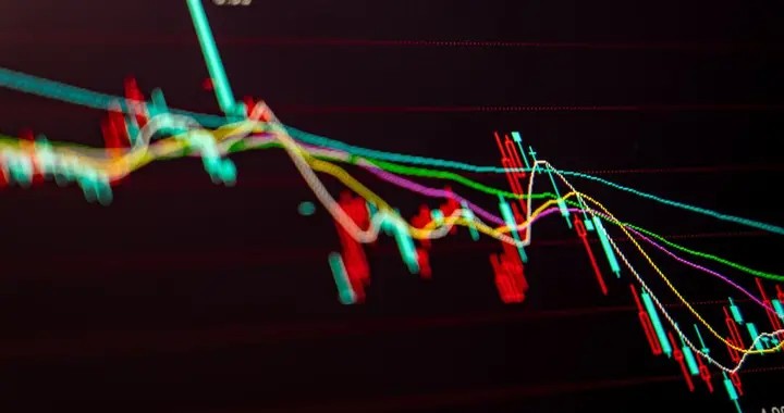  【深度拆解】结构性牛市主升浪：三大主线资金逻辑与技术信号全解析 股票财经